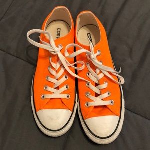 Neon Orange Converse Low Tops Women’s 9